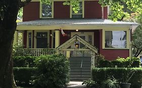 Douglas Guest House